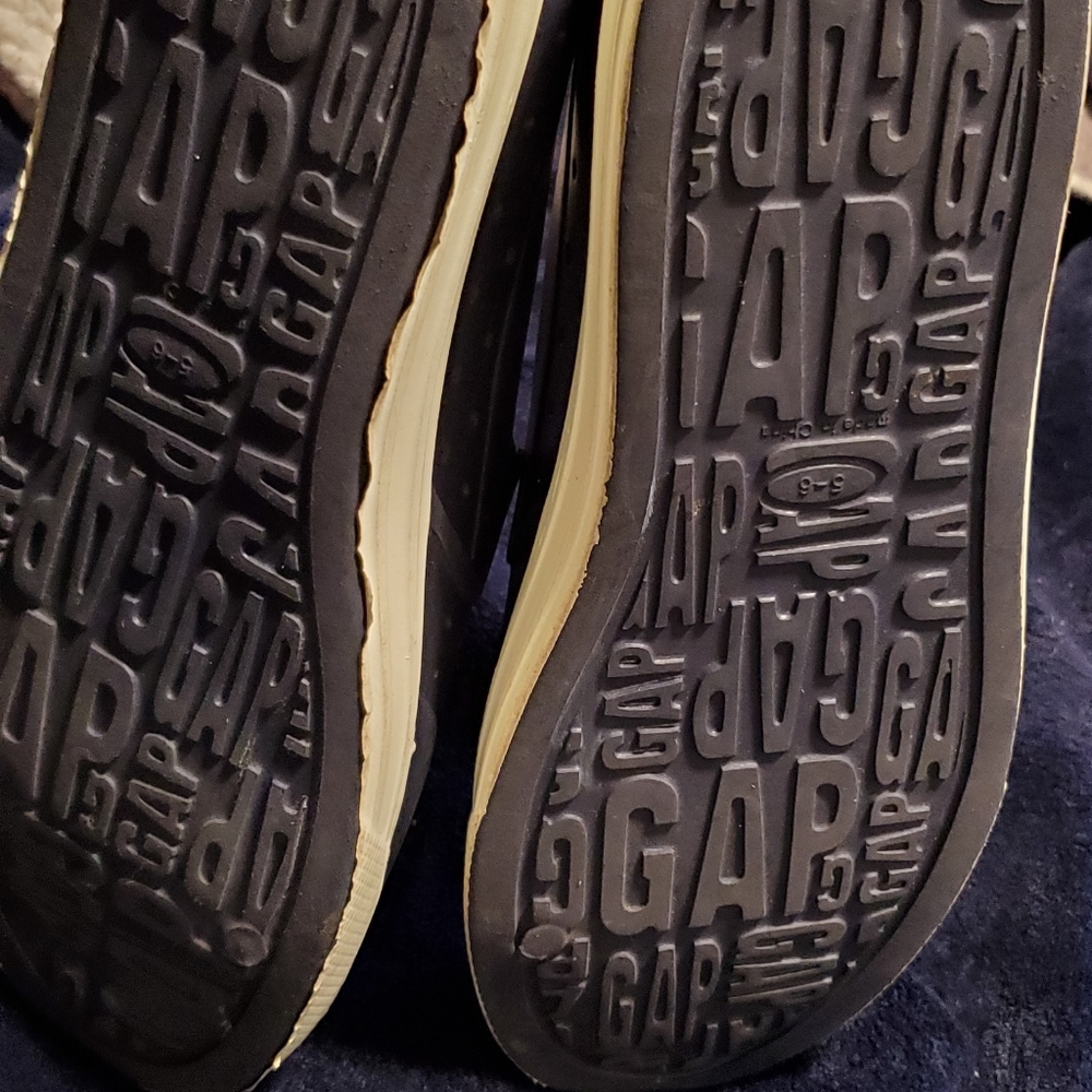 Shoes - Picture 7 of 7